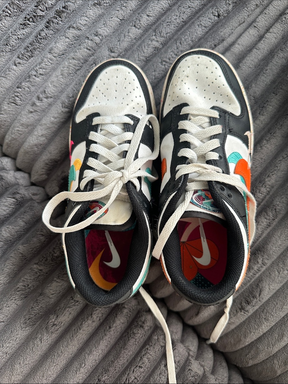 Nike Women’s Black, White & Multicolor Low-Top Sneakers